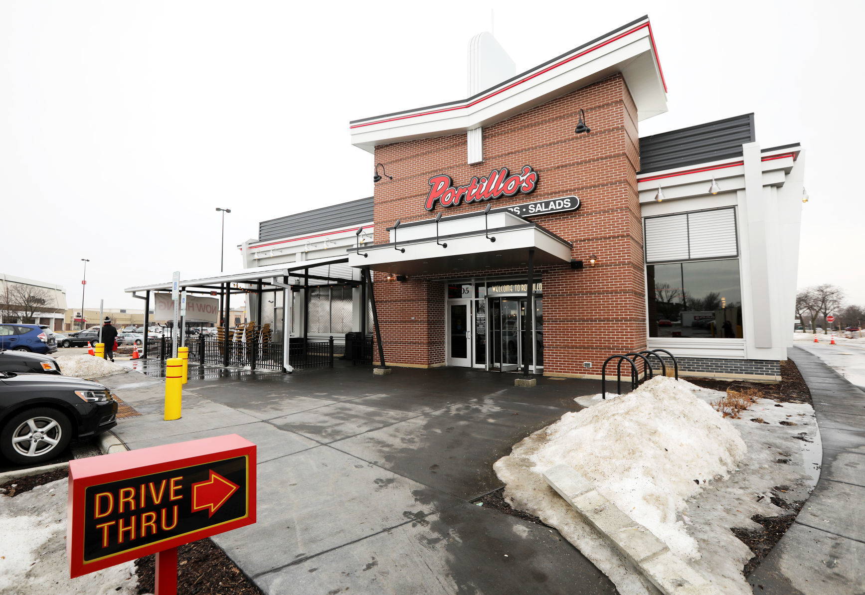 Portillo's exterior